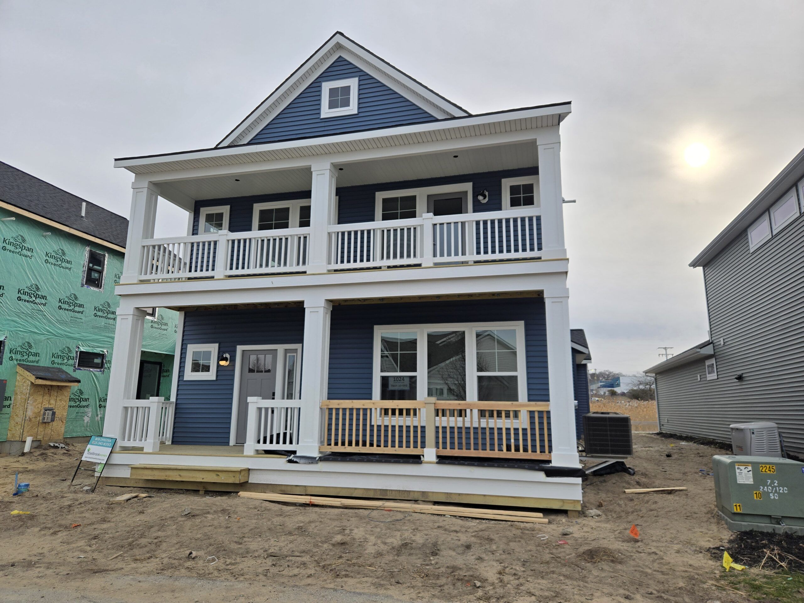 1024 South Cove Circle (The Bay Harbor II)