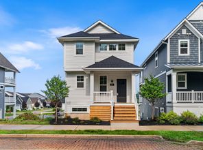 910 S Lake Street (The Manistee)