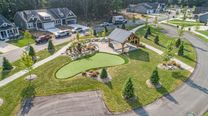 The Villas at Spring Lake CC por Eastbrook Homes Inc. en Grand Rapids Michigan