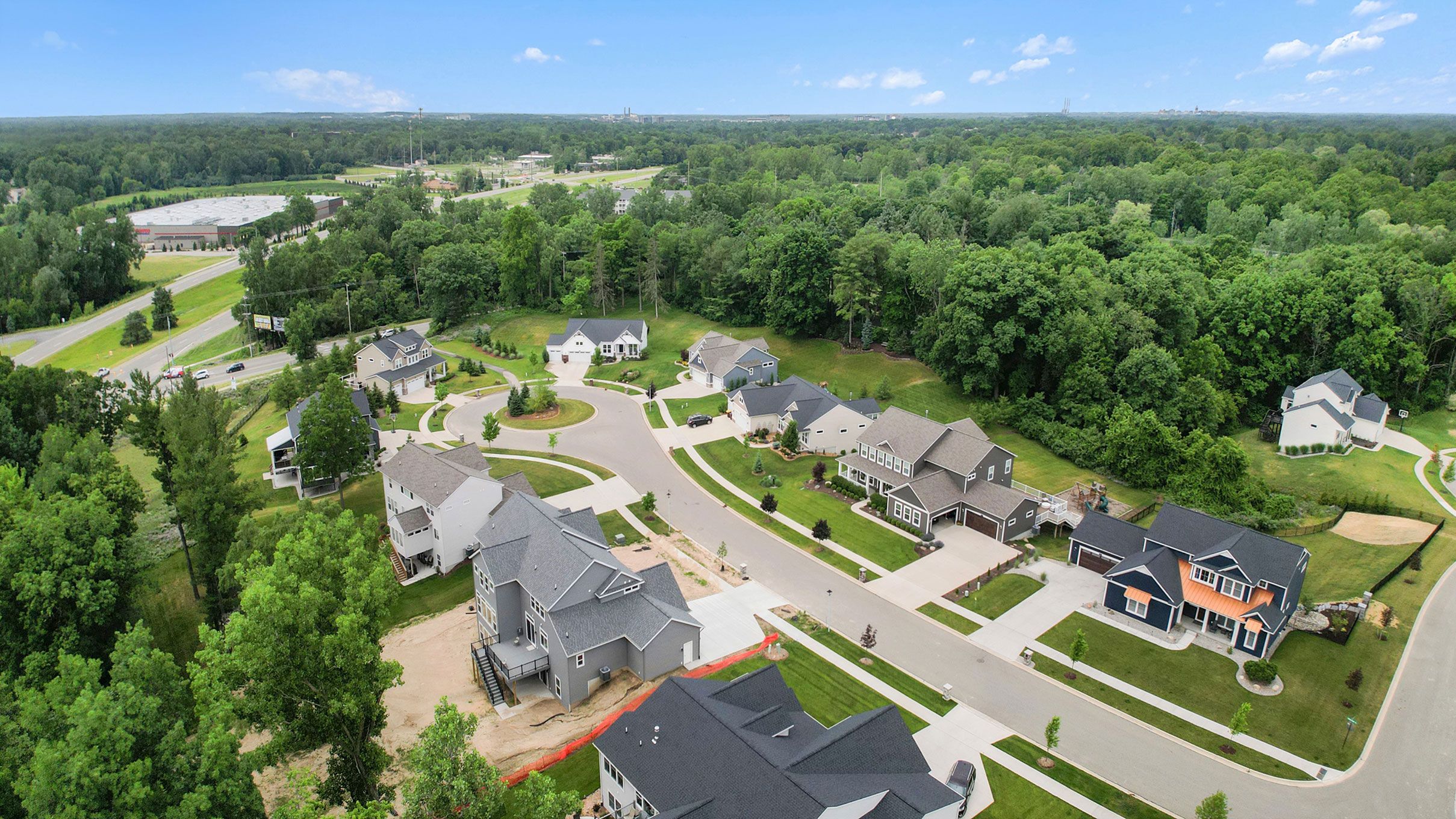 casa en Whitehills Lake South por Eastbrook Homes Inc.