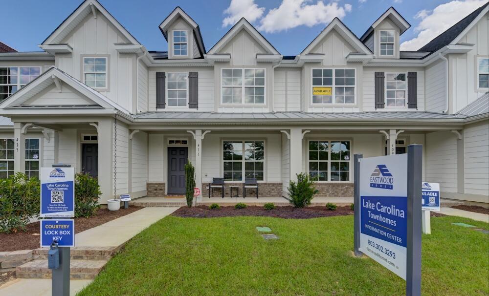 casa en Lake Carolina Townhomes por Eastwood Homes