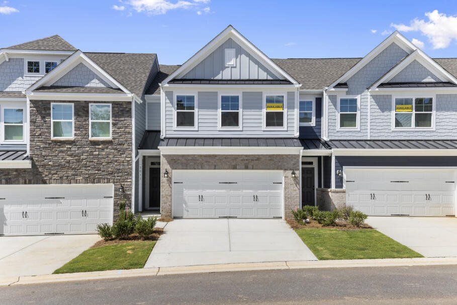 casa en Norman Creek Townhomes por Eastwood Homes