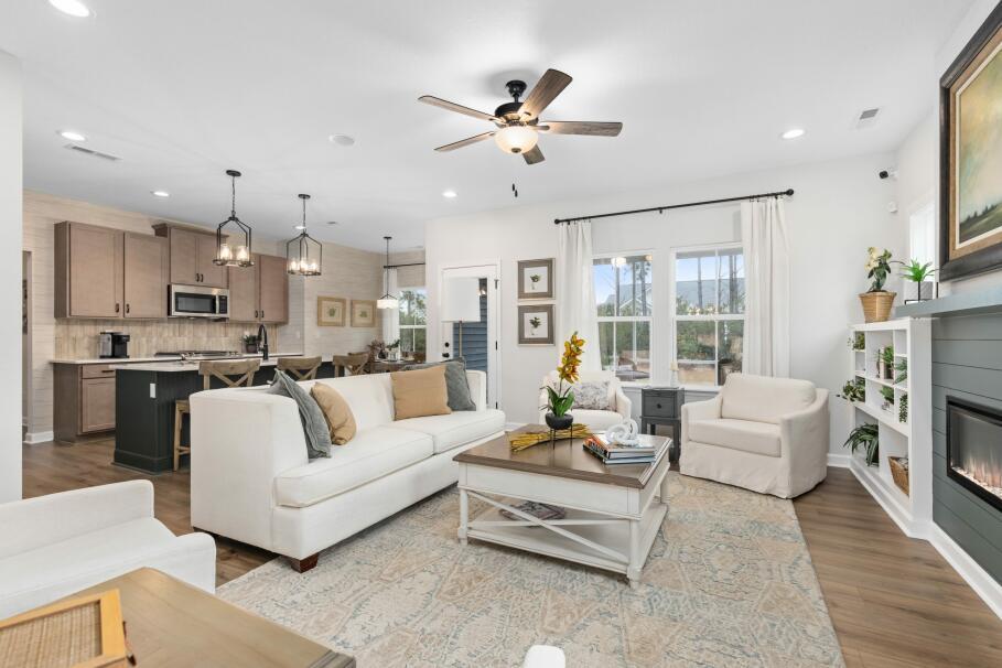 casa en The Vistas at Bennett's Creek Quarter por Eastwood Homes