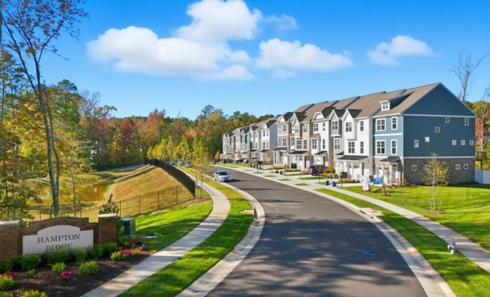 casa en Hampton Ridge Townhomes por Eastwood Homes