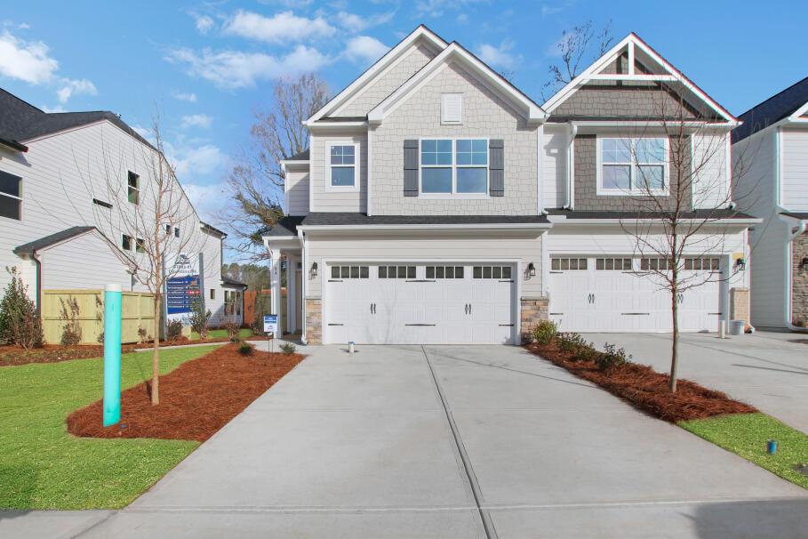 casa en Villas at Dawsonville Townhomes por Eastwood Homes