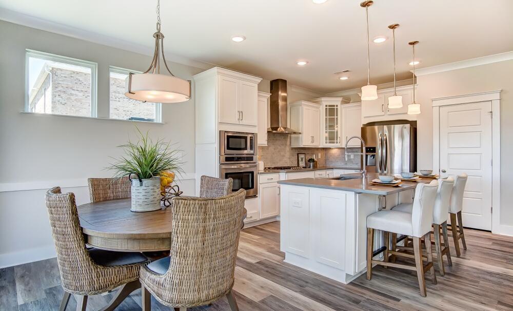 casa en Villages at Edinburgh por Eastwood Homes