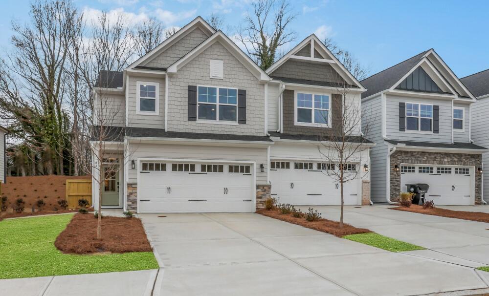 casa en Villas at Dawsonville Townhomes por Eastwood Homes