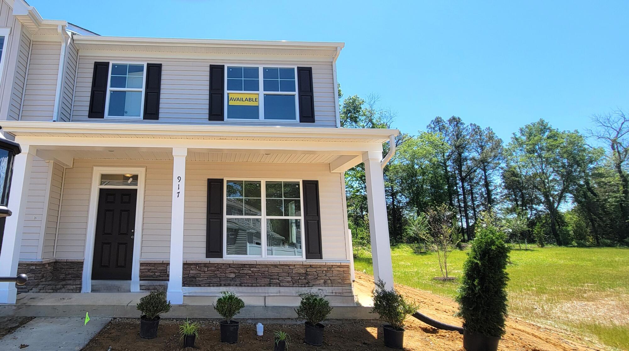 917 Scott Terrace