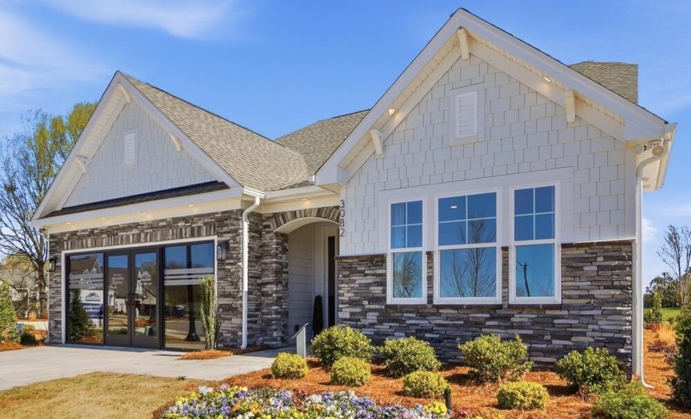 casa en Founders Landing | 55+ Community por Eastwood Homes