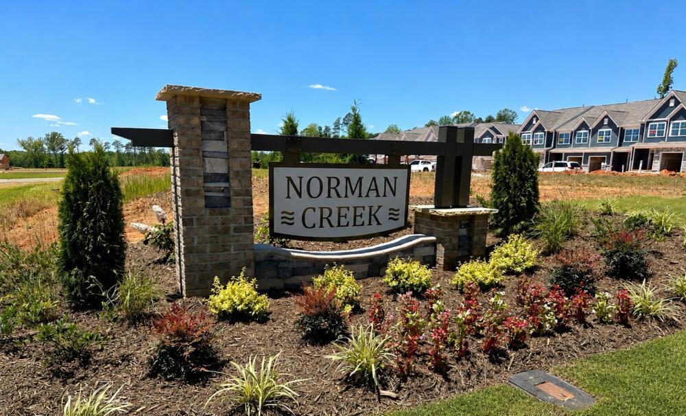 casa en Norman Creek Townhomes por Eastwood Homes