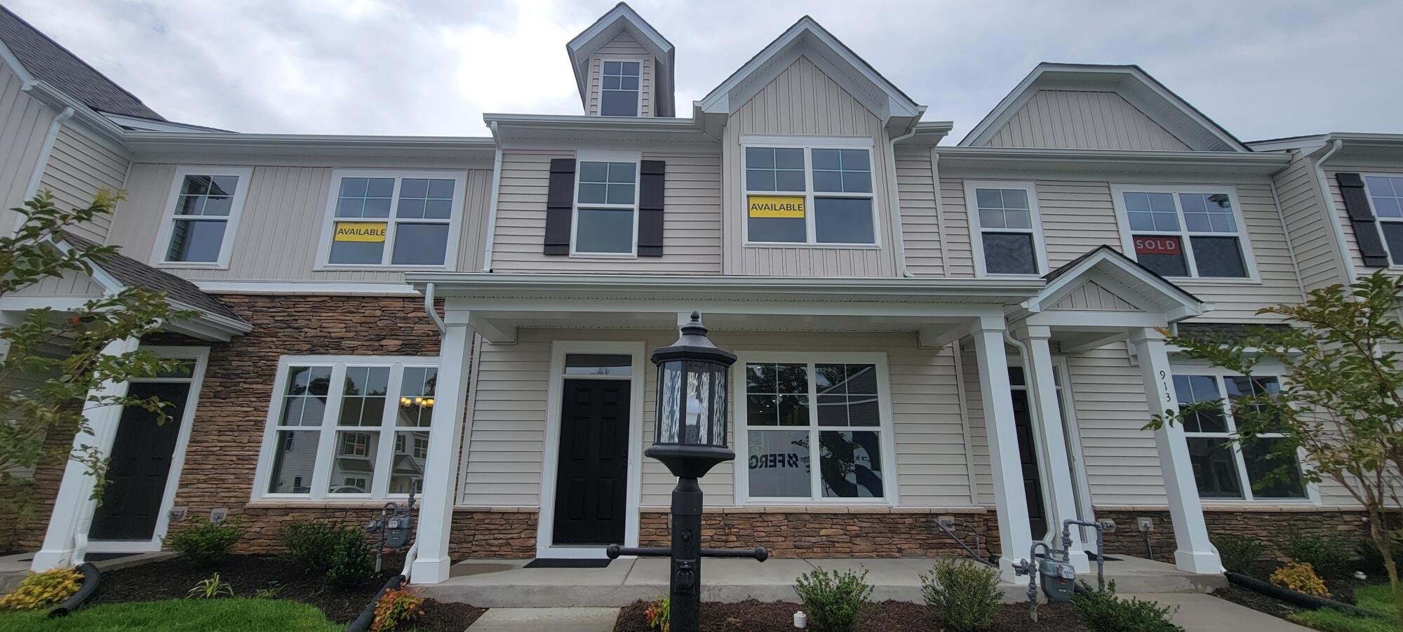 911 Scott Terrace