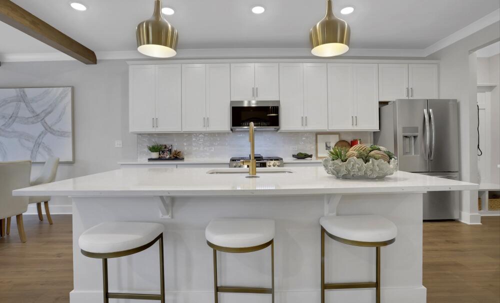 casa en Ball Ground Brook Townhomes por Eastwood Homes