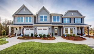 Kensington Place Townhomes por Eastwood Homes en Columbia South Carolina