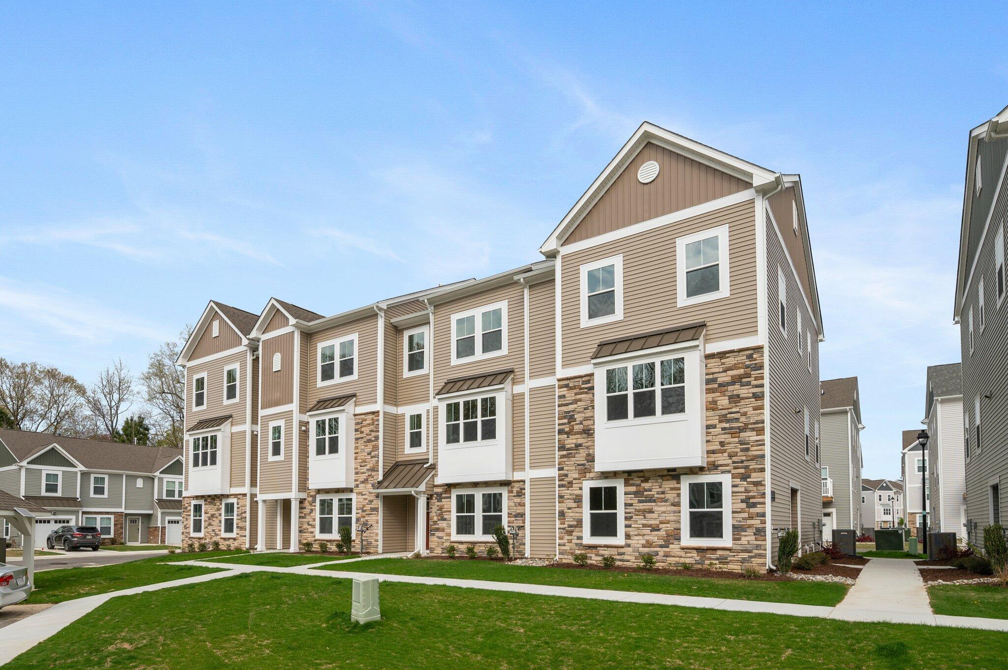 Genoa - Array at Bennett's Creek Quarter: Suffolk, Virginia - Eastwood Homes