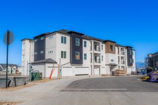 Condo B Rear Second & Third Level - Mt. Rainier: Herriman, Utah - EDGEhomes