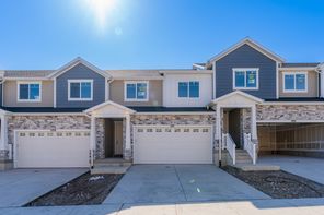 591 W Sungleam Ln (Type B Inner Townhome)