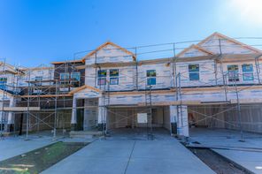 874 N Pugh Ln (Type B Inner Townhome)