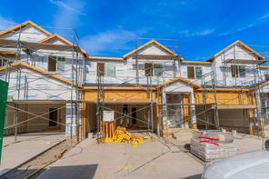 Lot 6 602 W Sungleam Ln (Type B Inner Townhome)