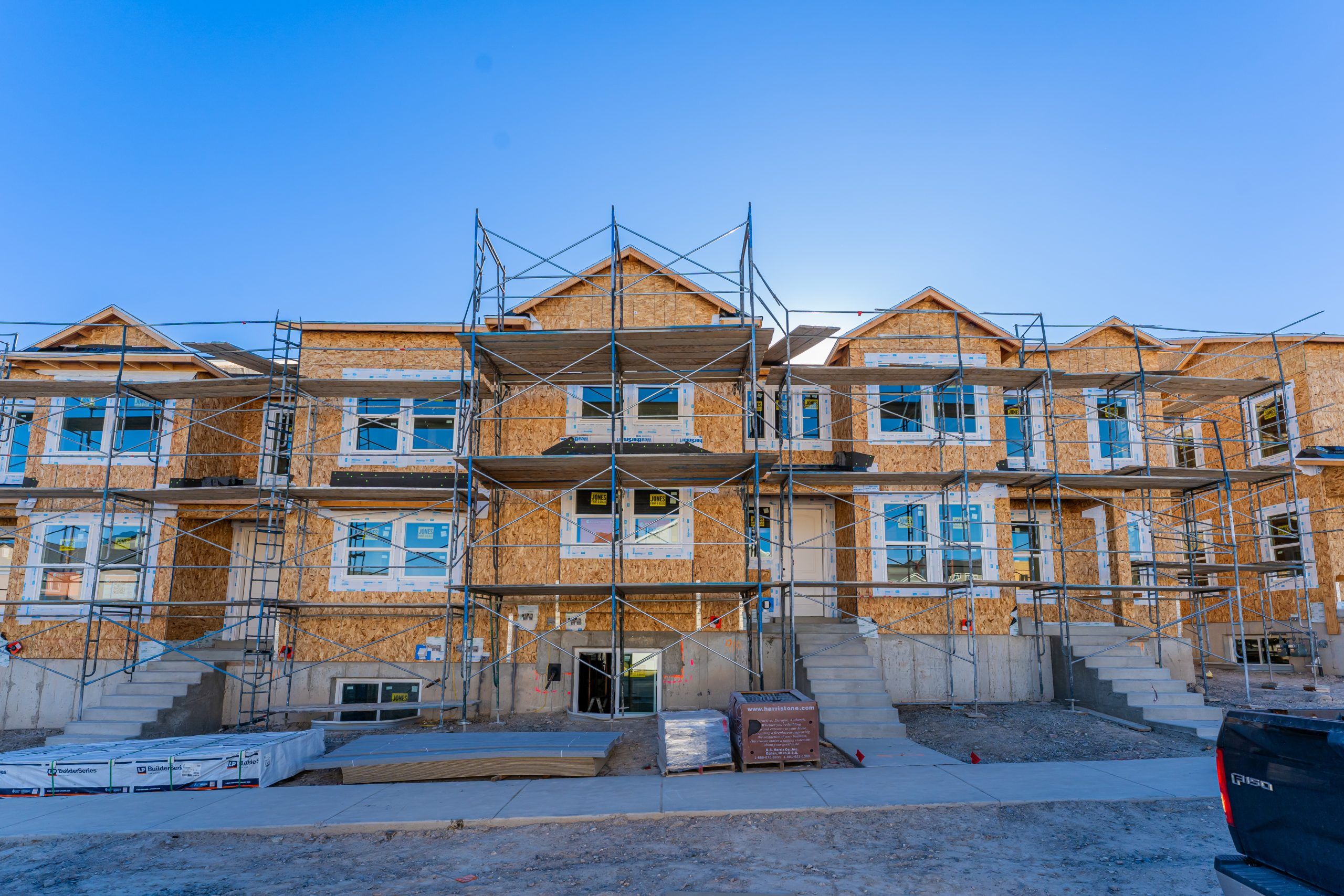 Type C Outer Townhome - Highridge: Saratoga Springs, Utah - EDGEhomes