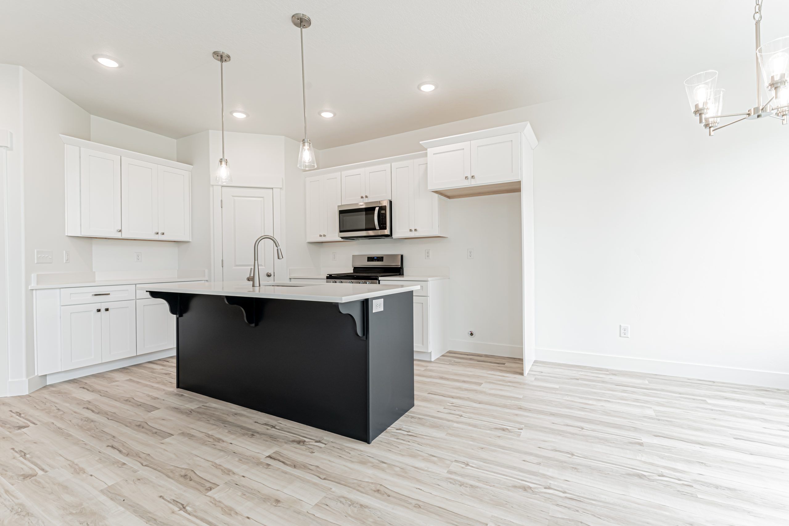 Type B Inner Townhome - Wildflower 2.0: Saratoga Springs, Utah - EDGEhomes