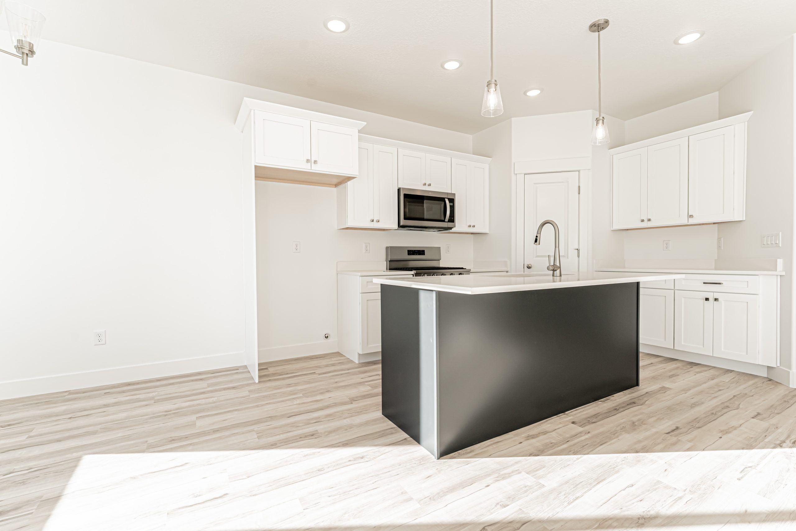 Type B Inner Townhome - Wildflower 2.0: Saratoga Springs, Utah - EDGEhomes