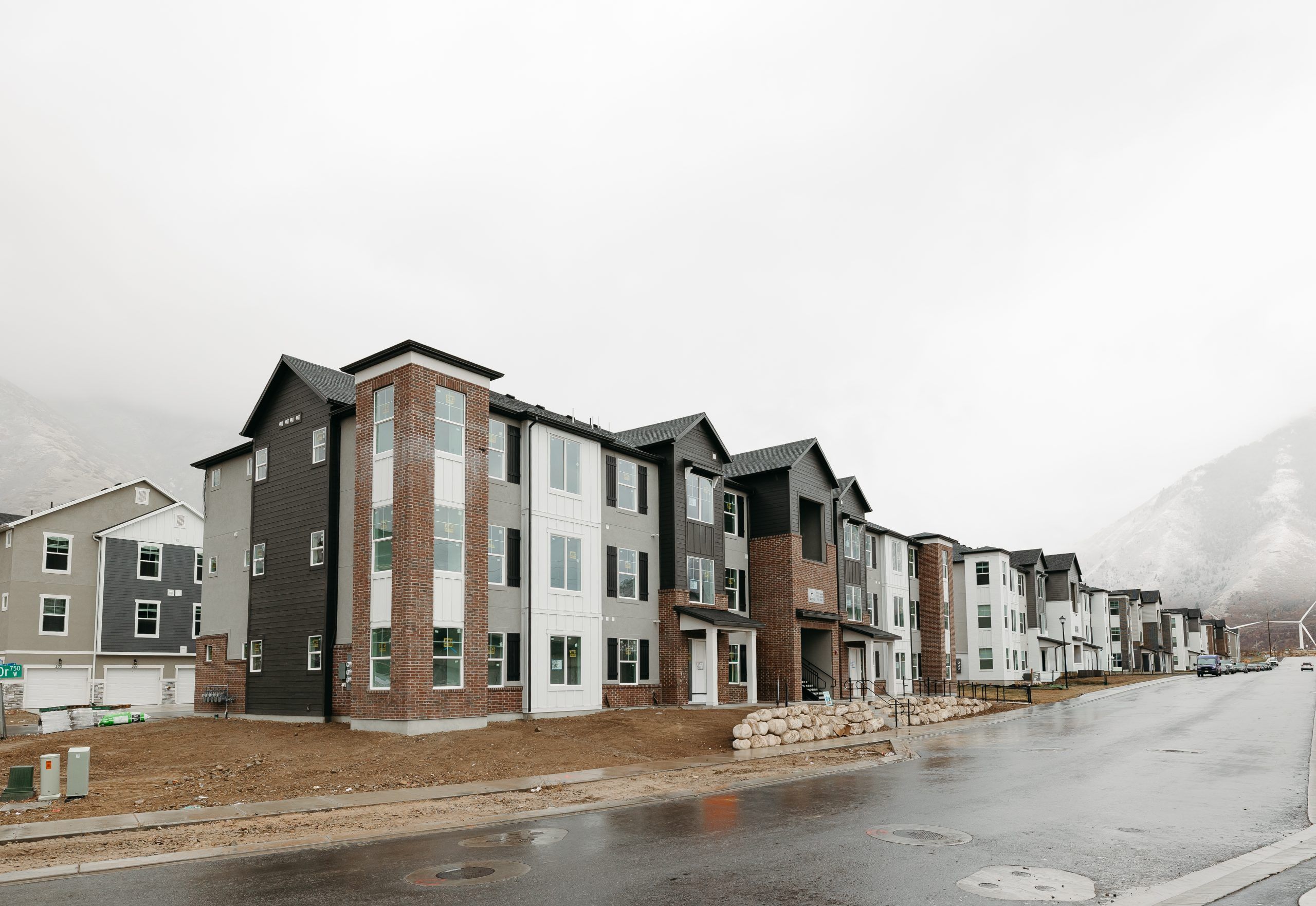 Condo B Front Third Level - Harmony Ridge: Mapleton, Utah - EDGEhomes