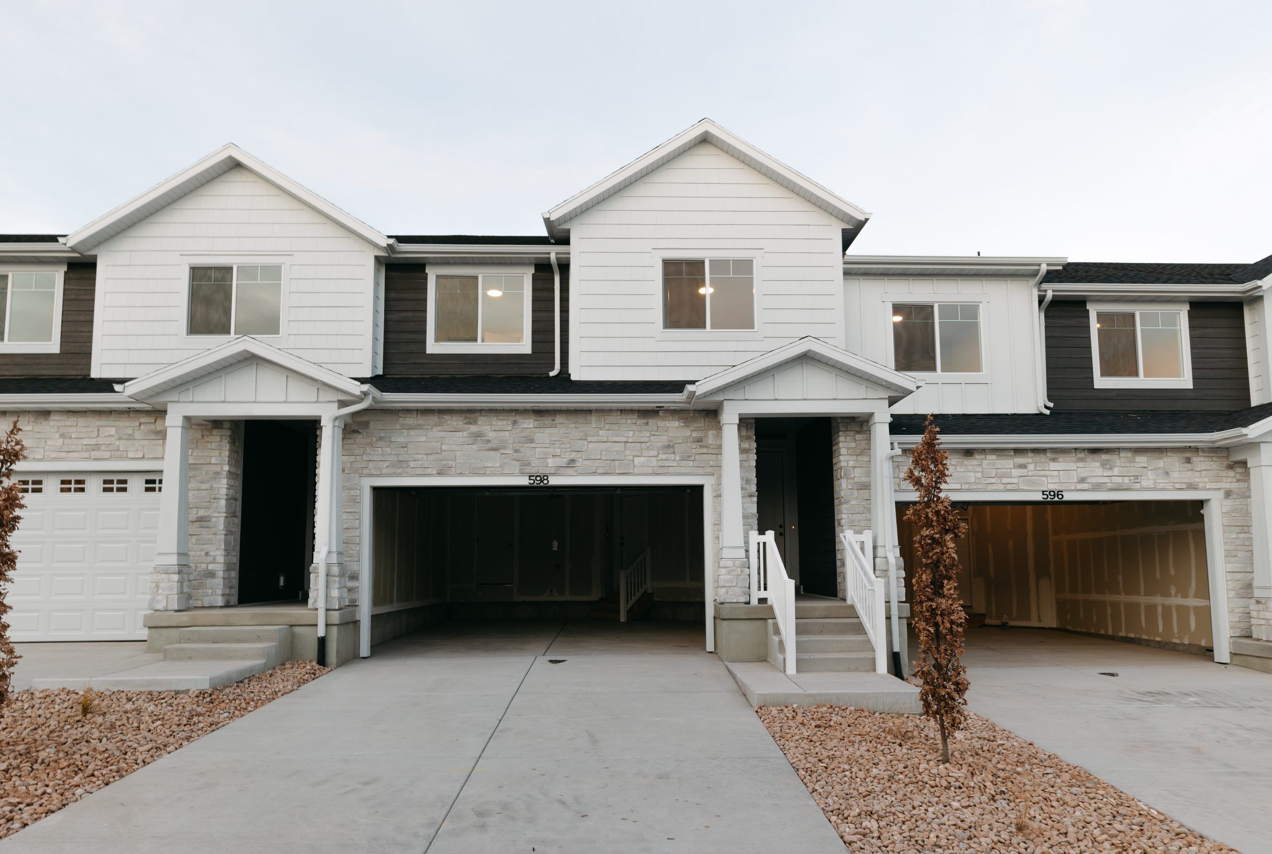Lot# 2375, 598 W Sungleam Ln (Type B Inner Townhome)