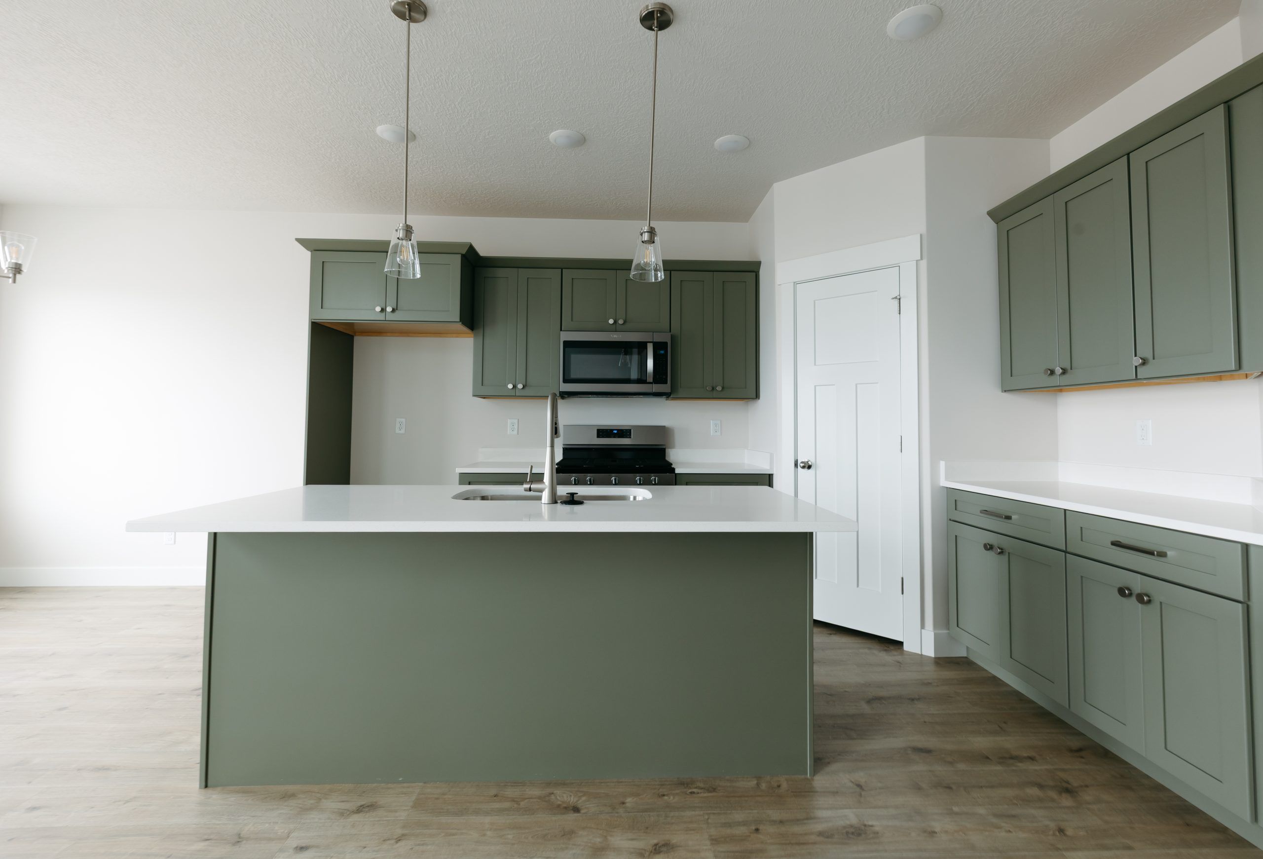 Lot# 922, 862 N Pugh Ln (Type B Inner Townhome)