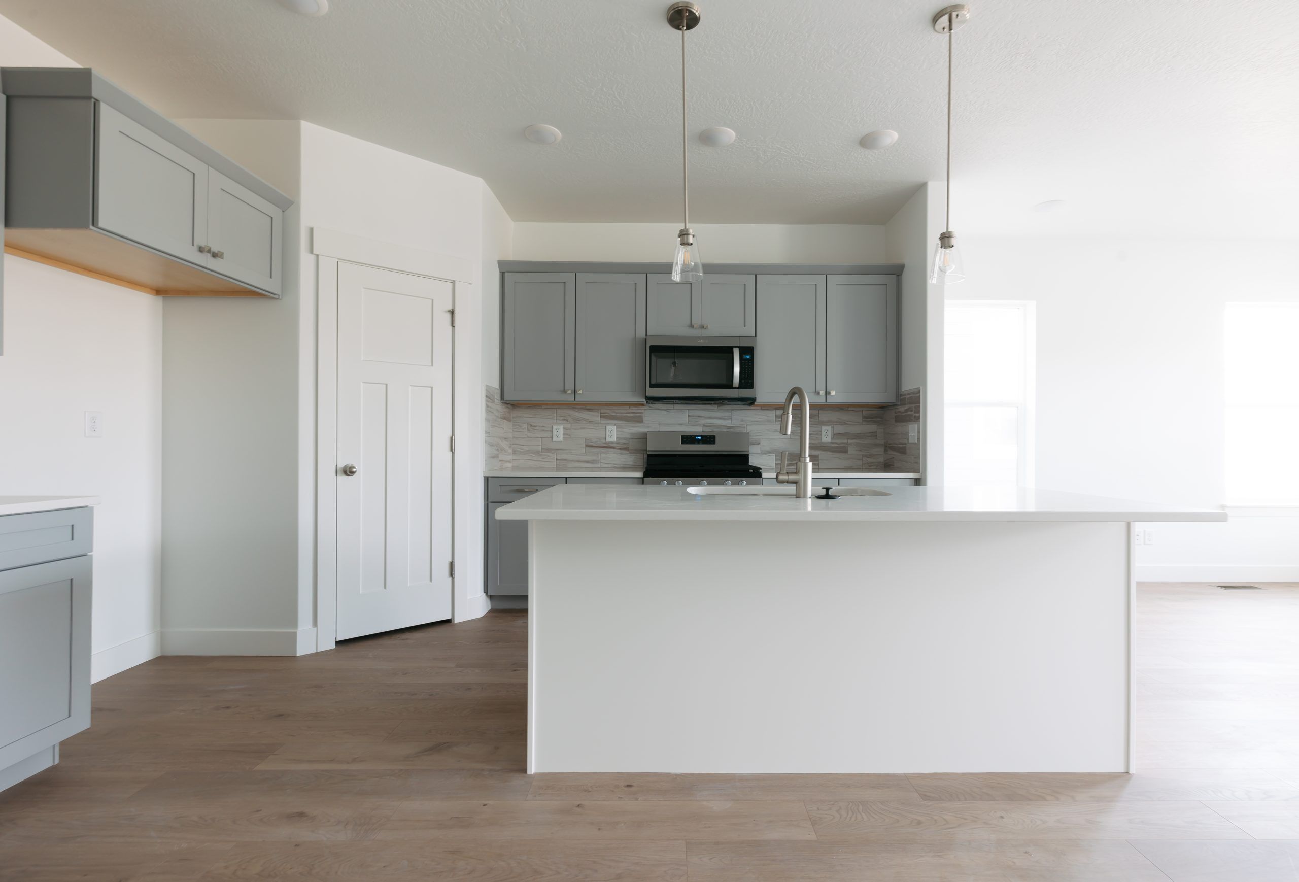 Lot# 913, 1447 W Skyline Dr (Type C Outer Townhome)