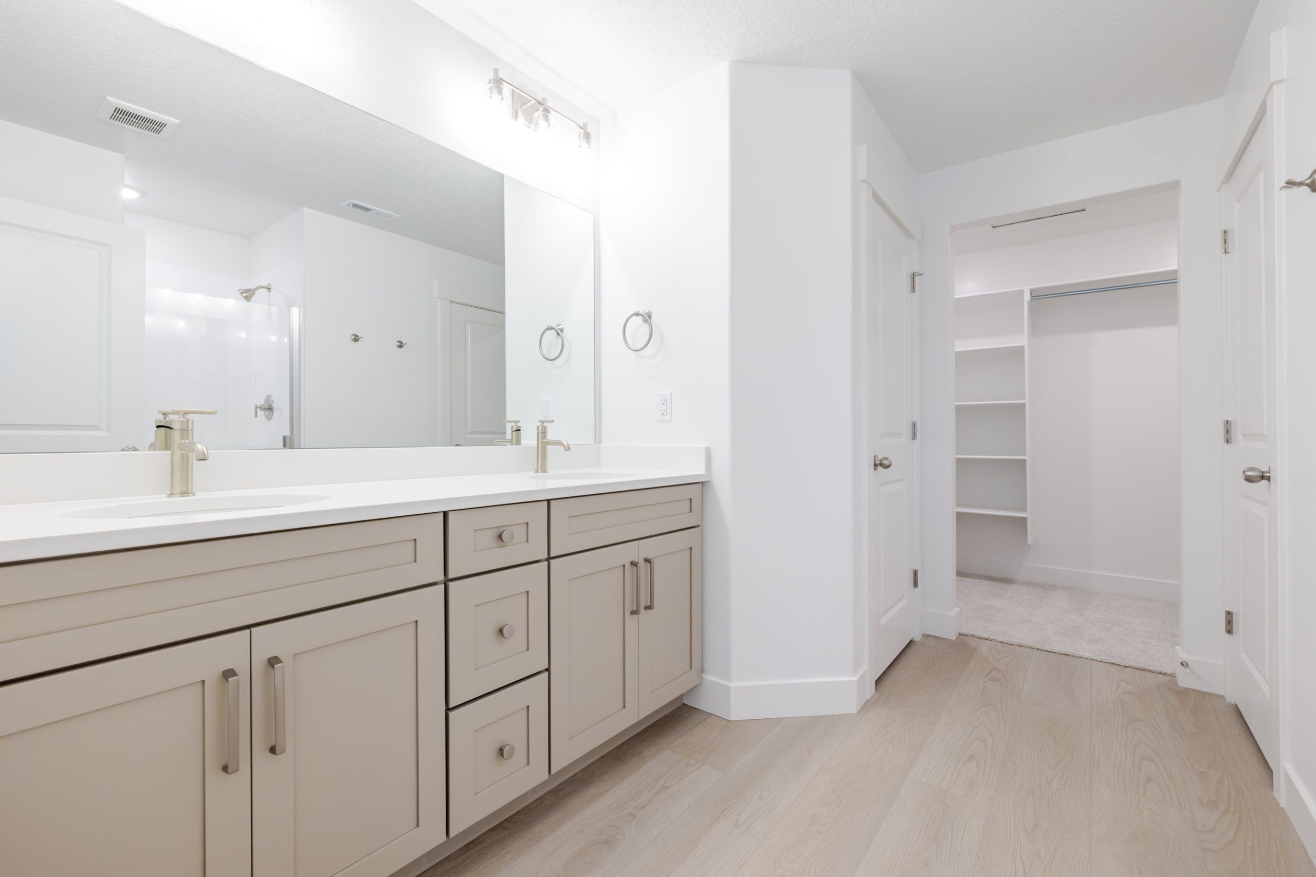 Lot# 407, 4747 S Olive Ave (Type B Inner Townhome)