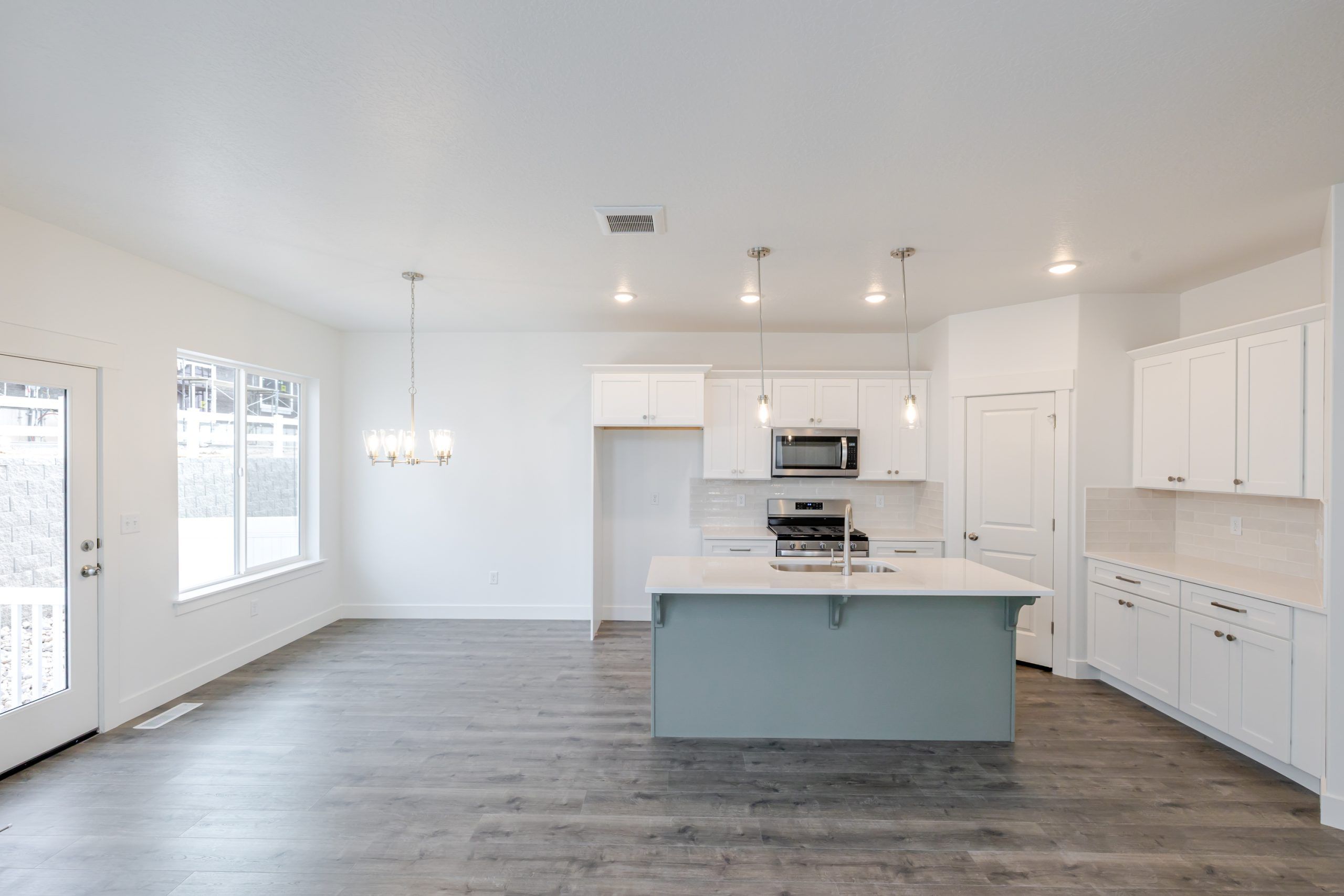 Type B Outer Townhome - Harmony Ridge: Lehi, Utah - EDGEhomes