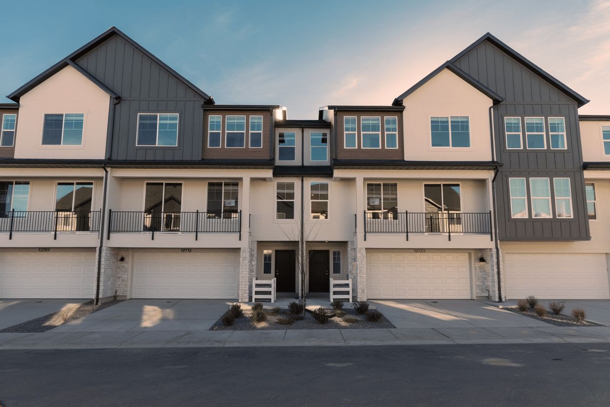 Type F Outer Townhome - Mt. Rainier: Herriman, Utah - EDGEhomes