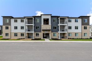 Lot t303 4668 S Olive Ave T303 (Condo A Third Level)