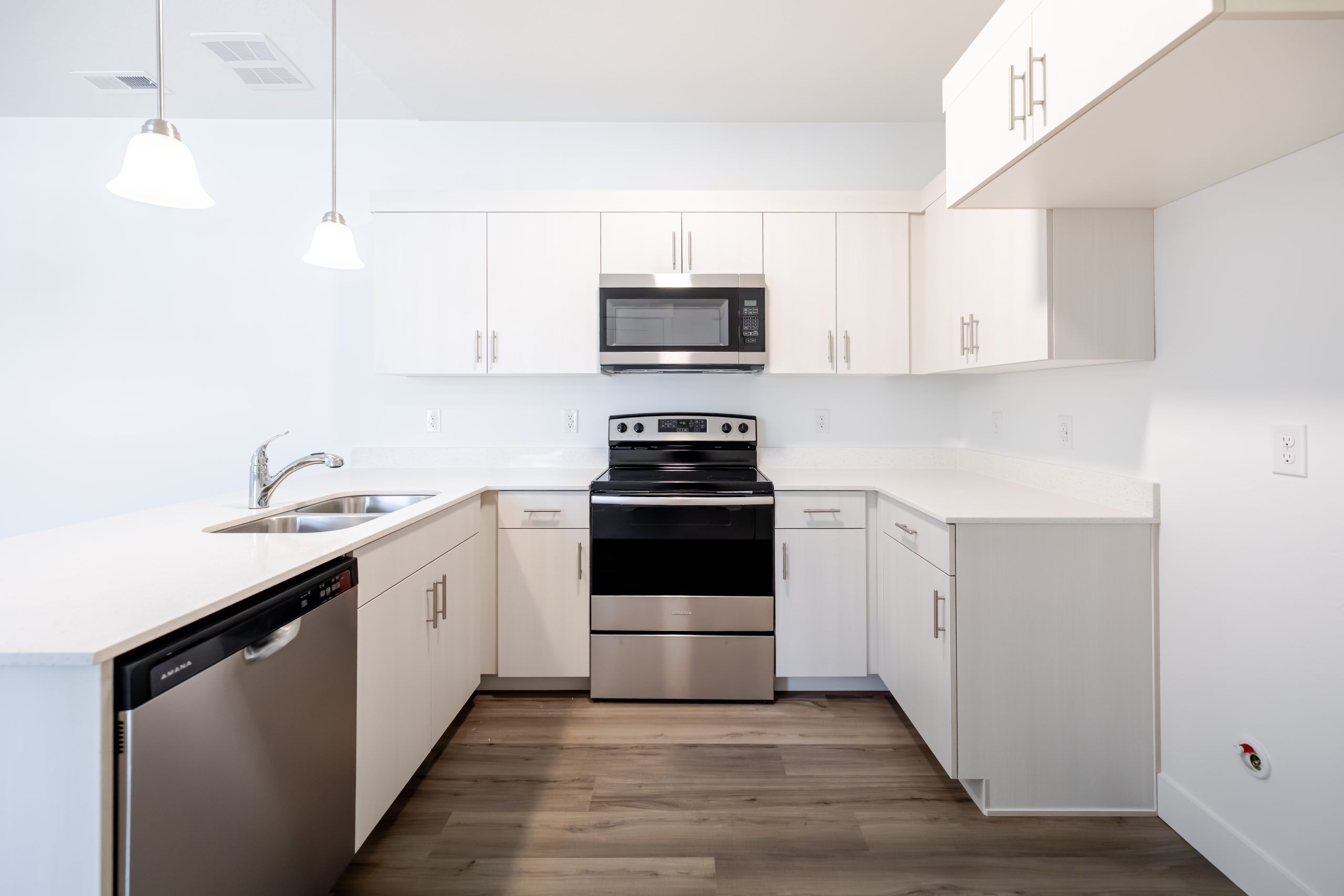 Lot# e303, 6687 W Twin Rocks Ln E303 (Condo A Third Level)