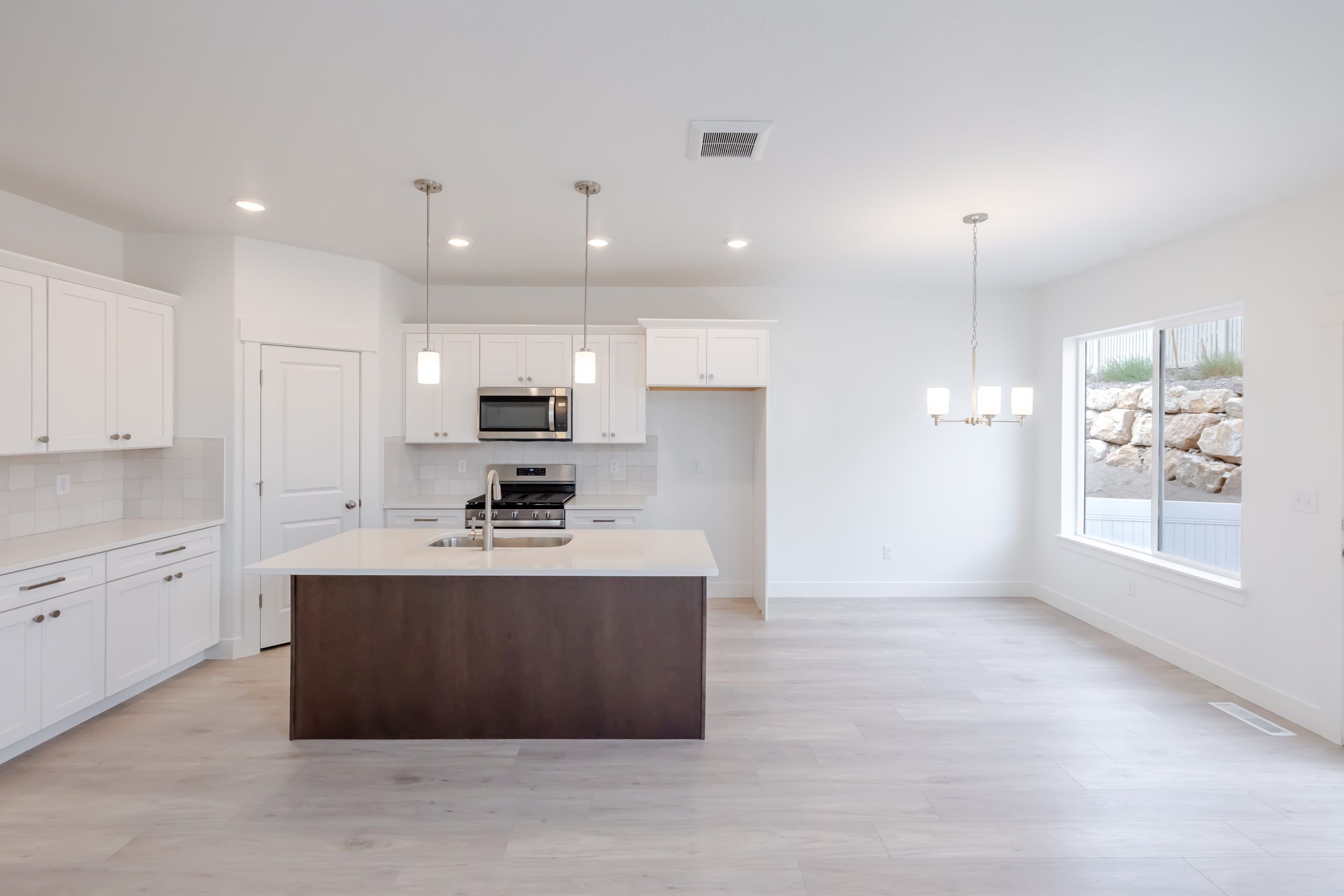 Type B Outer Townhome - Ridgehorne: Saratoga Springs, Utah - EDGEhomes