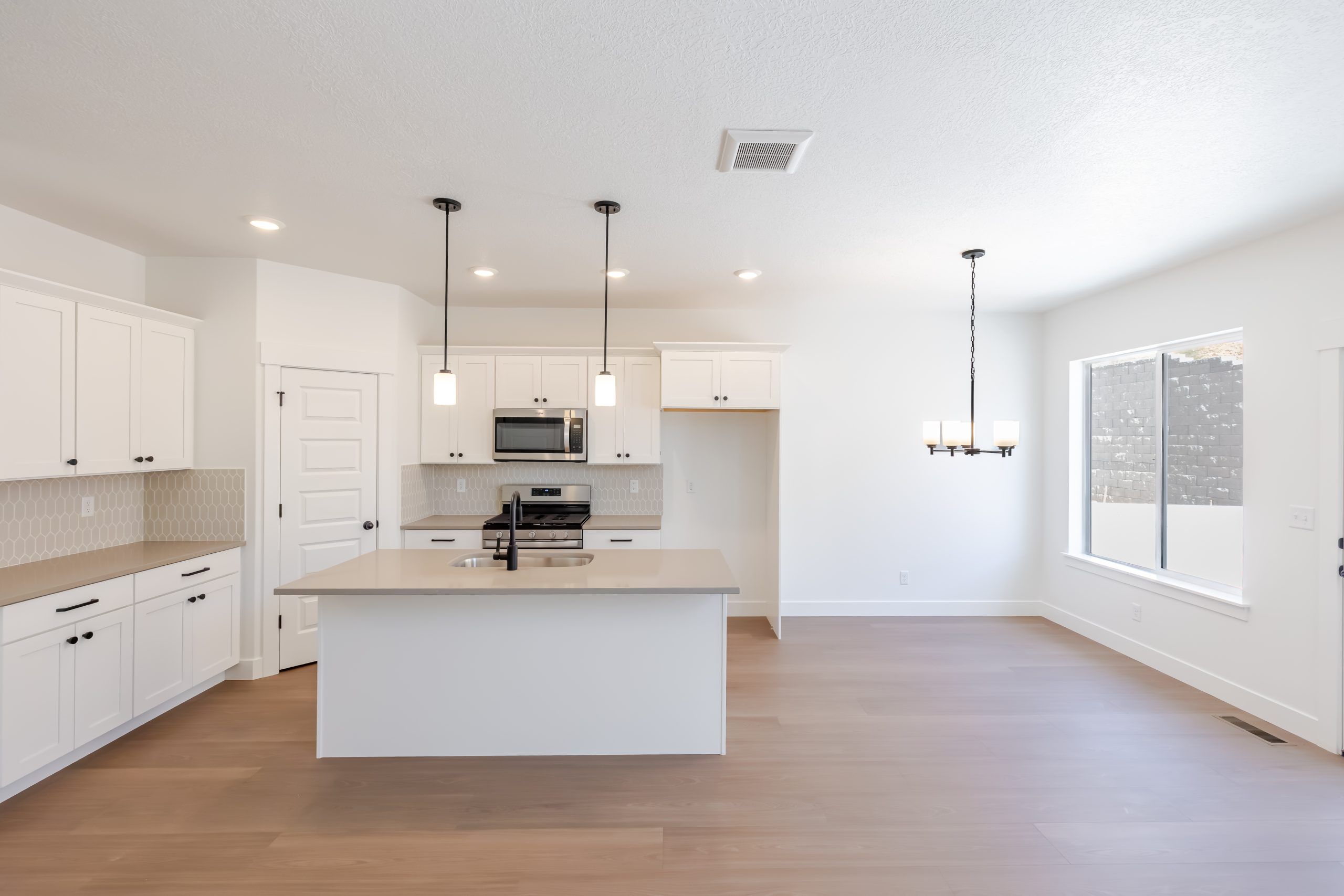 Type B Inner Townhome - Harmony Ridge: Spanish Fork, Utah - EDGEhomes