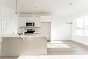 4702 S Alder Dr (Type B Inner Townhome)