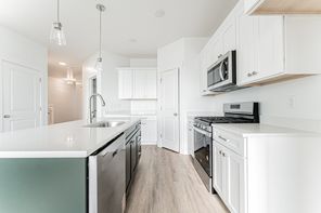 4684 S Alder Dr (Type B Inner Townhome)