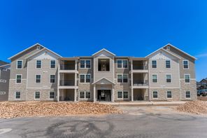 13742 S Hanley Ln GG301 (Condo A Third Level)