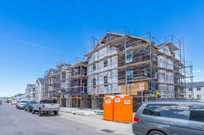 13713 S Hanley Ln EE303 (Condo A Third Level)