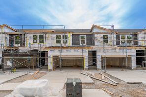 4670 S Heartwood Rd (Type B Inner Townhome)