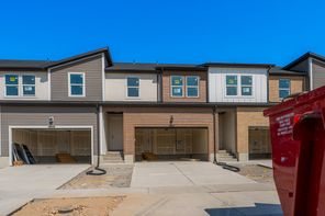 4697 S Olive Ave (Type B Inner Townhome)