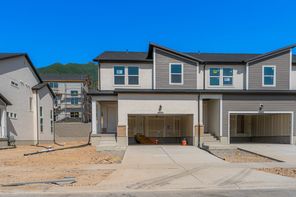 4683 S Olive Ave (Type B Outer Townhome)