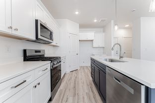 Type C Outer Townhome - Highridge: Saratoga Springs, Utah - EDGEhomes