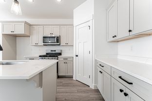 Type B Inner Townhome - Harmony Ridge: Mapleton, Utah - EDGEhomes