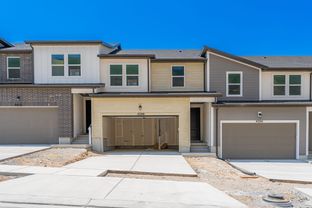 Type B Inner Townhome - Harmony Ridge: Mapleton, Utah - EDGEhomes