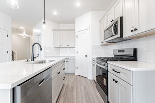 Type B Inner Townhome - Harmony Ridge: Lehi, Utah - EDGEhomes