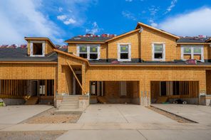 4787 S Heartwood Rd (Type B Inner Townhome)