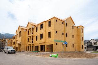 Condo B Rear Second & Third Level - Harmony Ridge: Mapleton, Utah - EDGEhomes