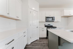 Type B Inner Townhome - Wildflower 2.0: Saratoga Springs, Utah - EDGEhomes
